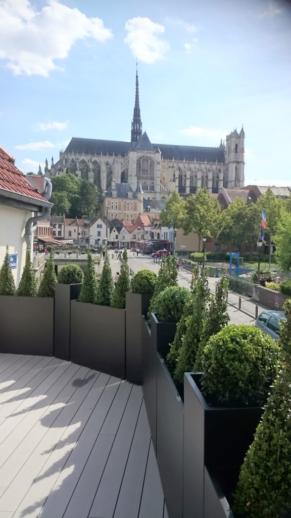 cathedrale_amiens_jardin_terrasse